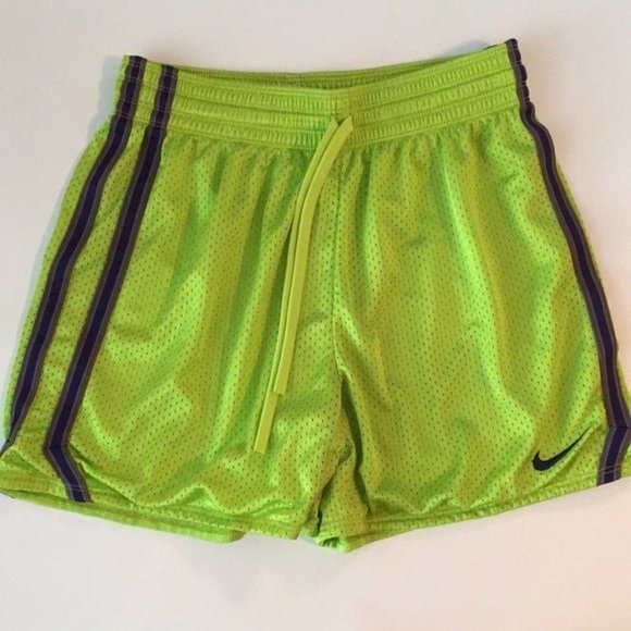 💕SOLD💕 Nike Athletic Shorts - Picture 2 of 2